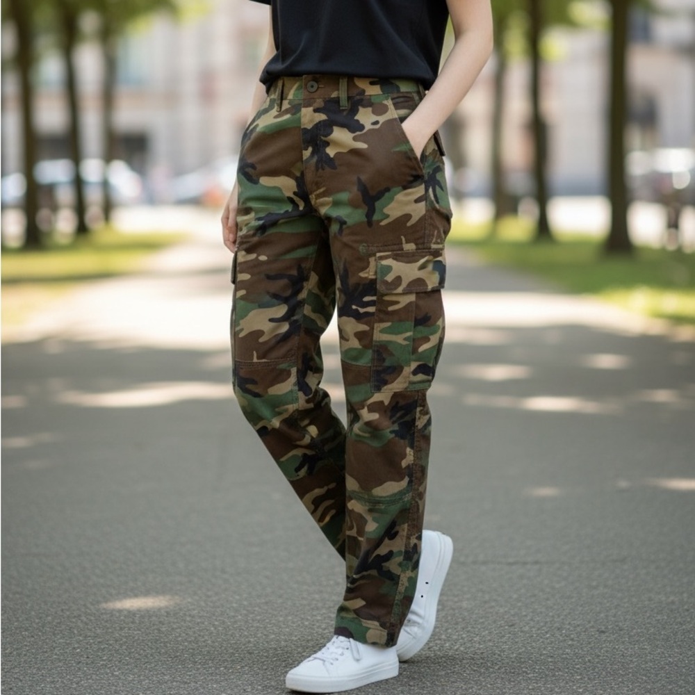 Real Camouflage Men's Cargo Pants BNWT